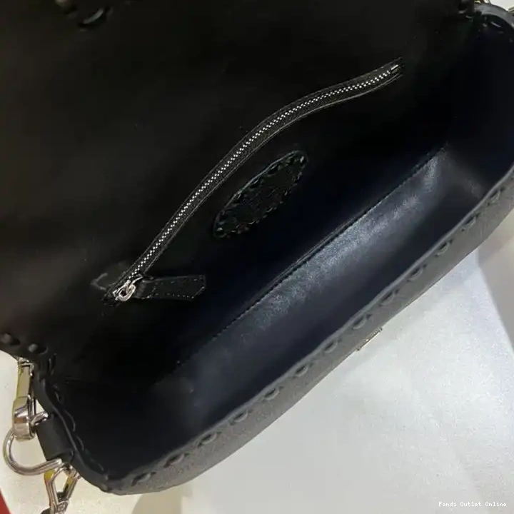 Affordable Bag Romano Fendi Black Baguette Leather Selleria Medium Cuoio In 0628